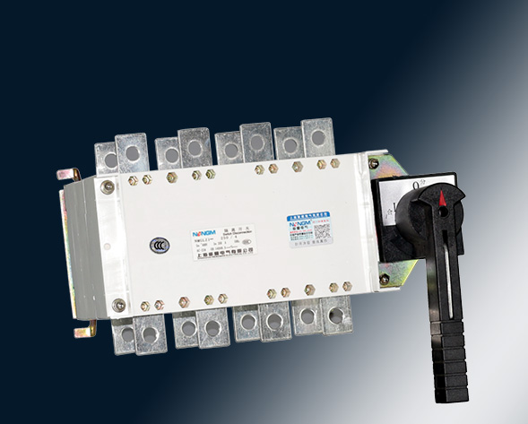 NMGLZ1-63A~3150A轉(zhuǎn)換隔離開(kāi)關(guān)（雙投開(kāi)關(guān)）上下組合運(yùn)用于兩條低壓電路切換或者兩個(gè)負(fù)載設(shè)備的轉(zhuǎn)換或安全隔離等?！?>
											NMGLZ1-63A~3150A轉(zhuǎn)換隔離開(kāi)關(guān)（雙投開(kāi)關(guān)）上下組合</a>
										</div>
										 
										<div   id=